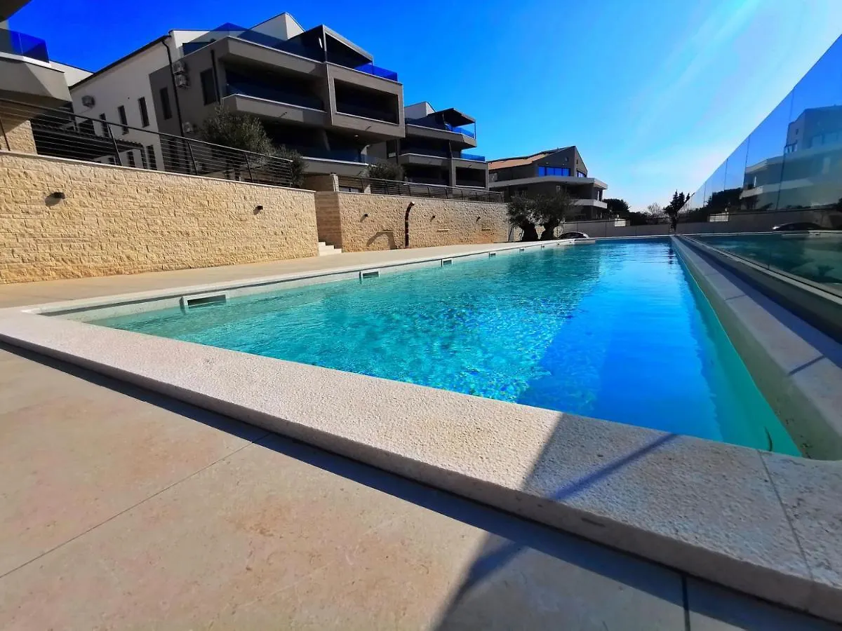 Black Pearl - Luxury Seaside App With Pool & Bbq, Istra Banjole Lejlighed
