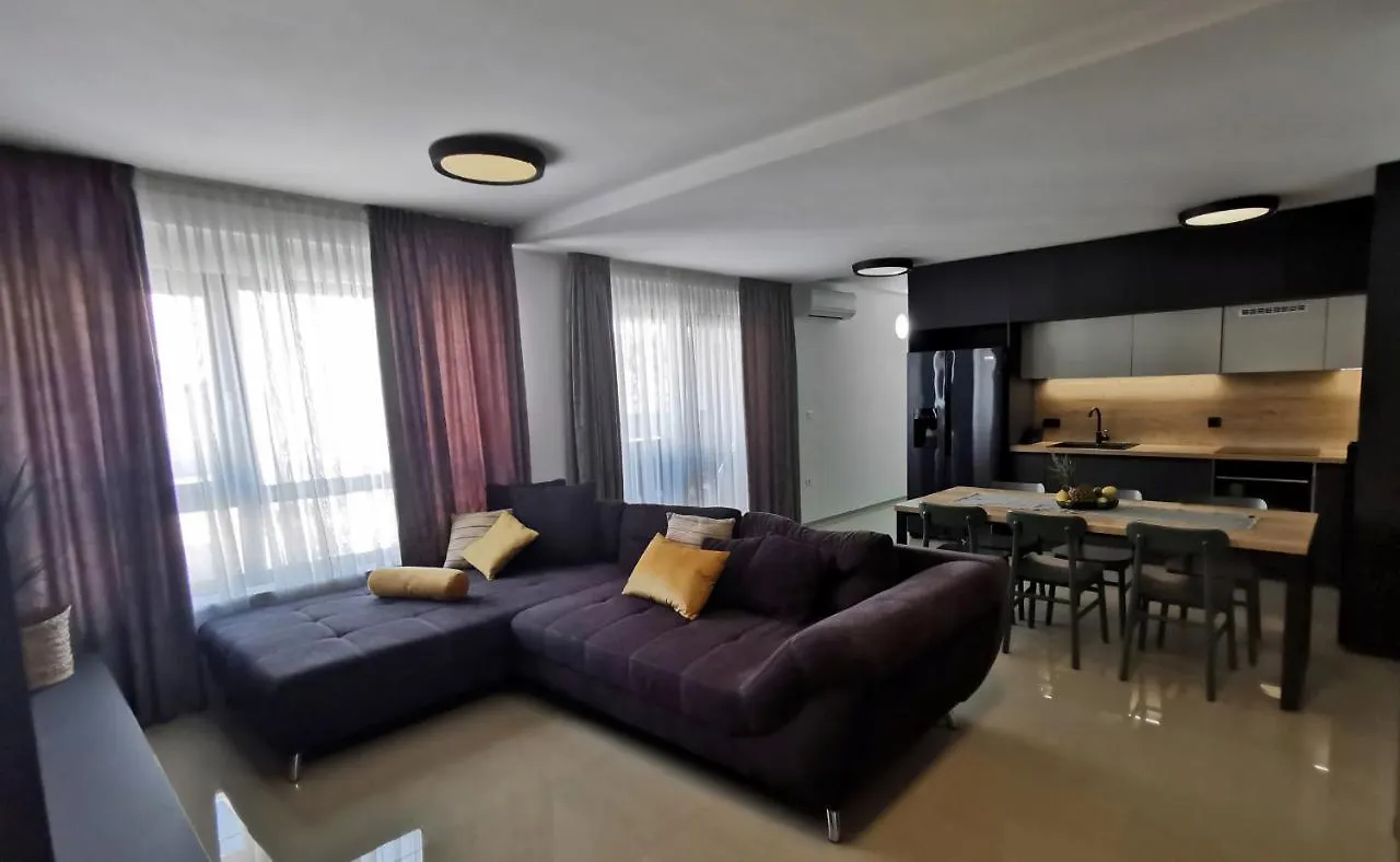 Lejlighed Black Pearl - Luxury Seaside App With Pool & Bbq, Istra Banjole Kroatien