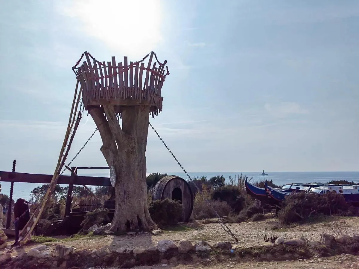 Black Pearl - Luxury Seaside App With Pool & Bbq, Istra Banjole